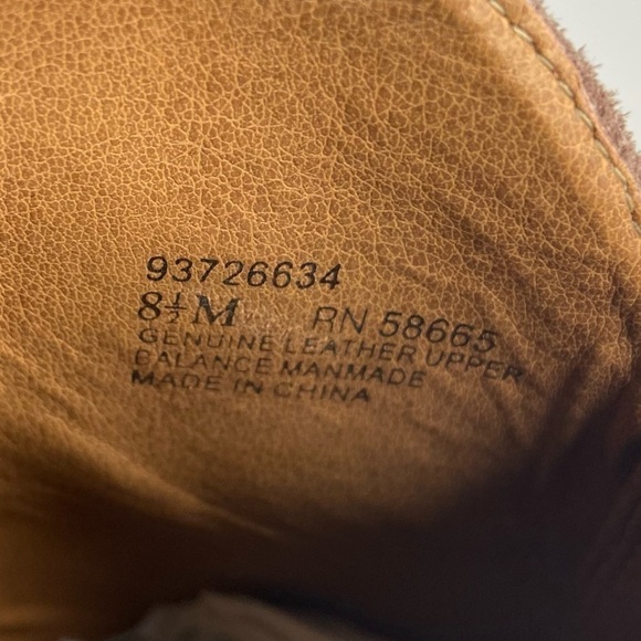 Susina Taupe Tan Suede Ankle Booties Sz 8.5 - Picture 9 of 9